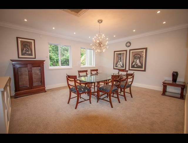 1,200M² OFFICE TO LET IN MELROSE ESTATE